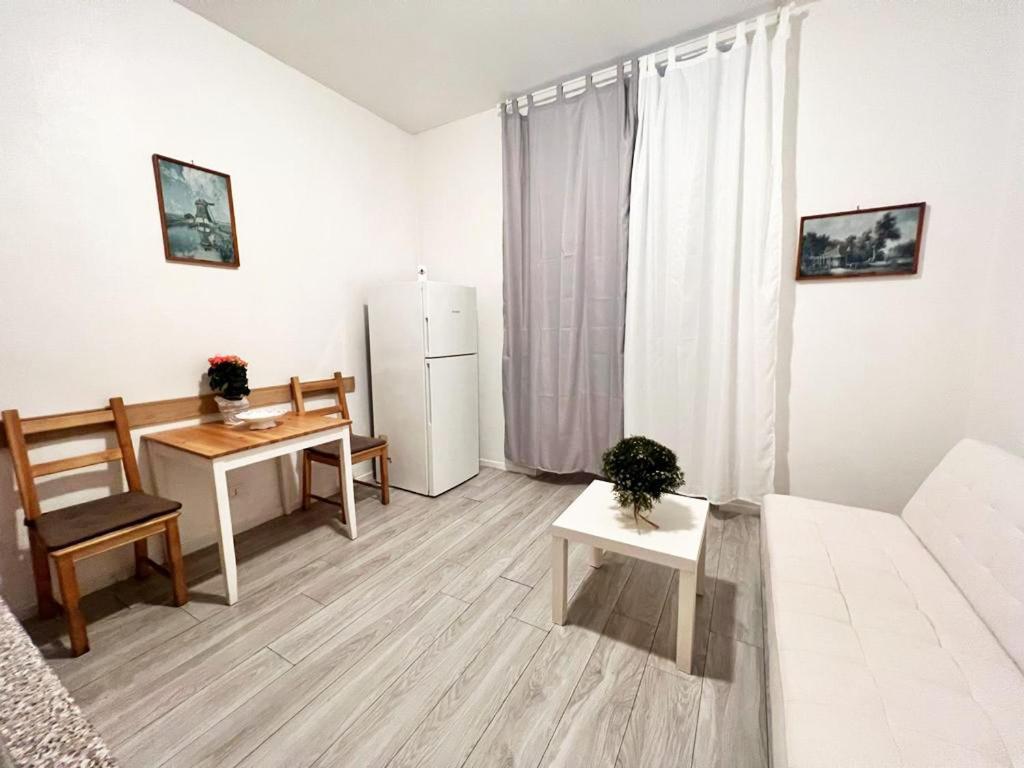 Savona Magnifico Sole Mare 150 M Wifi Climatcontrol Appartement Buitenkant foto