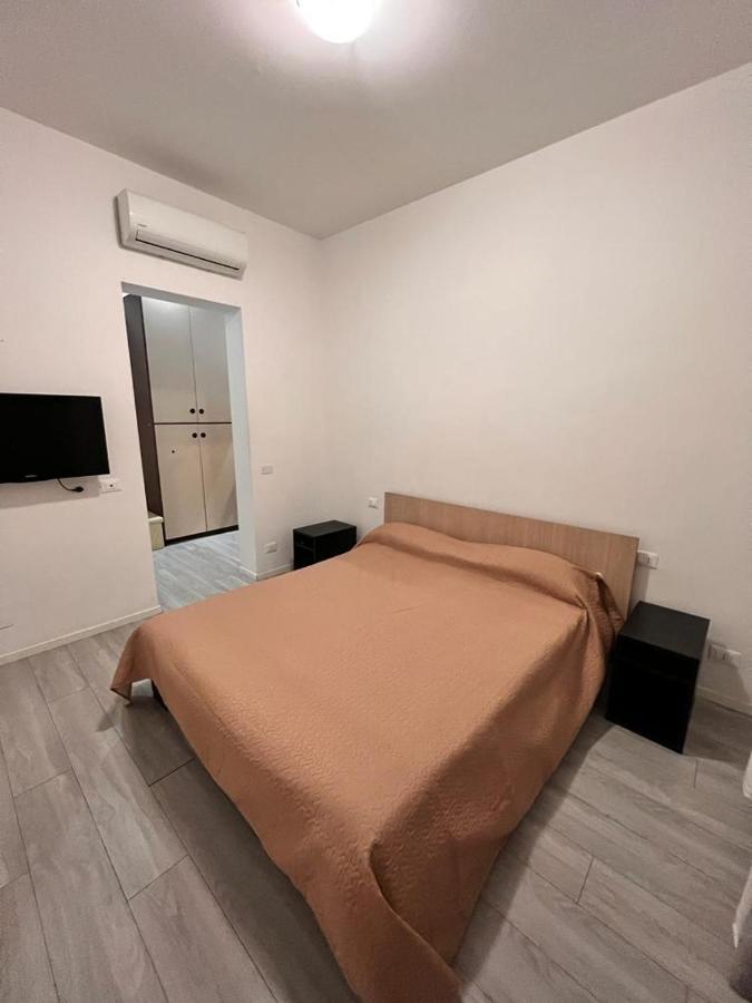 Savona Magnifico Sole Mare 150 M Wifi Climatcontrol Appartement Buitenkant foto