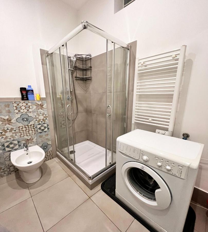 Savona Magnifico Sole Mare 150 M Wifi Climatcontrol Appartement Buitenkant foto