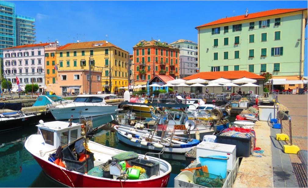 Savona Magnifico Sole Mare 150 M Wifi Climatcontrol Appartement Buitenkant foto